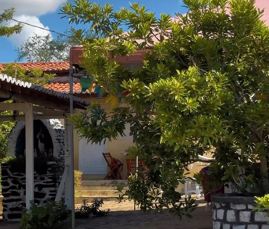 Casa do Recanto com jardim