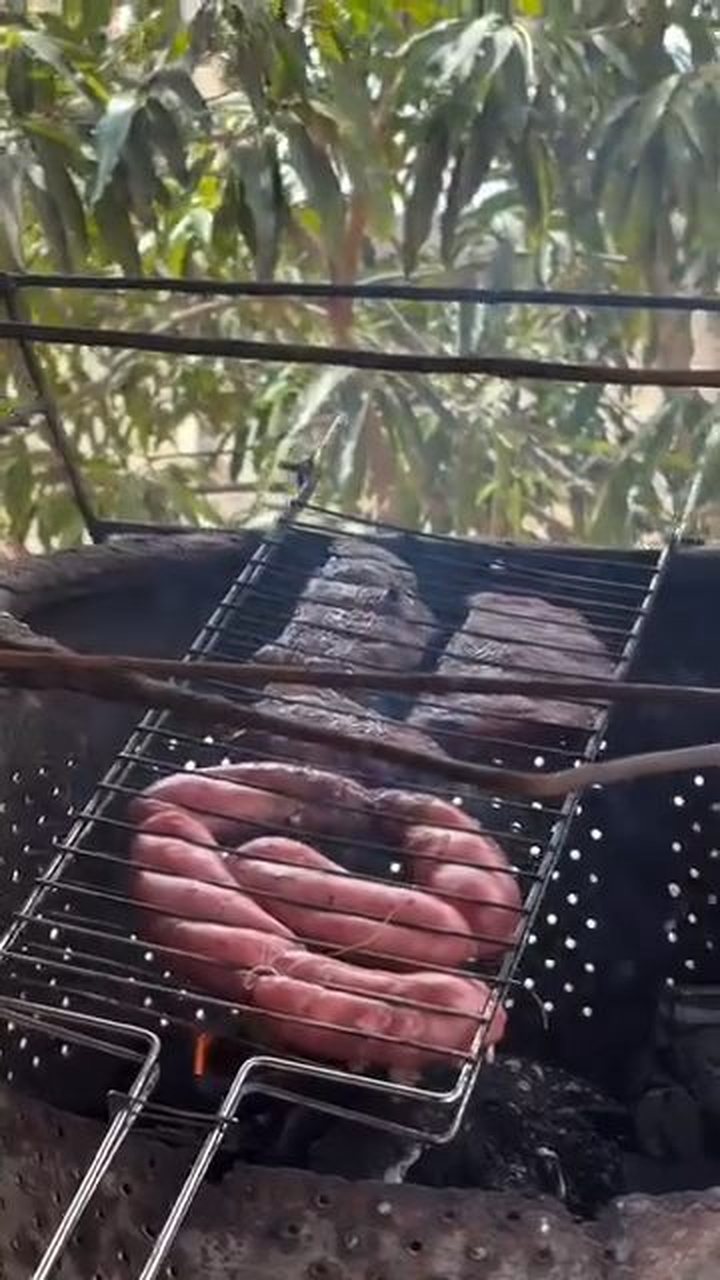 Churrasco na churrasqueira do Recanto